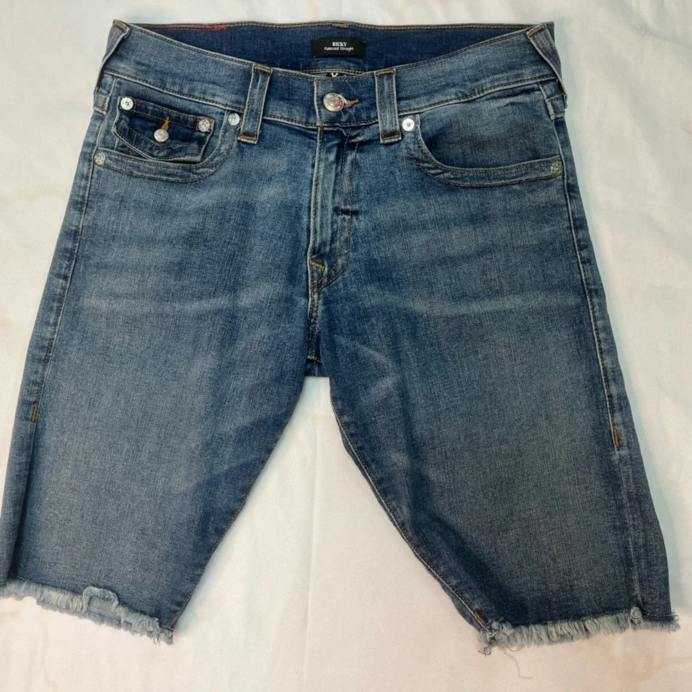 Sz 31 true religion denim shorts Men's Blue Denim Shorts